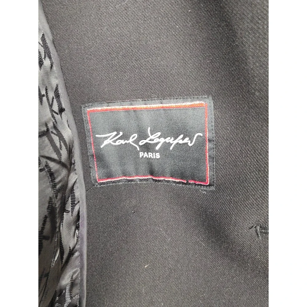 Karl Lagerfeld $1 shipping